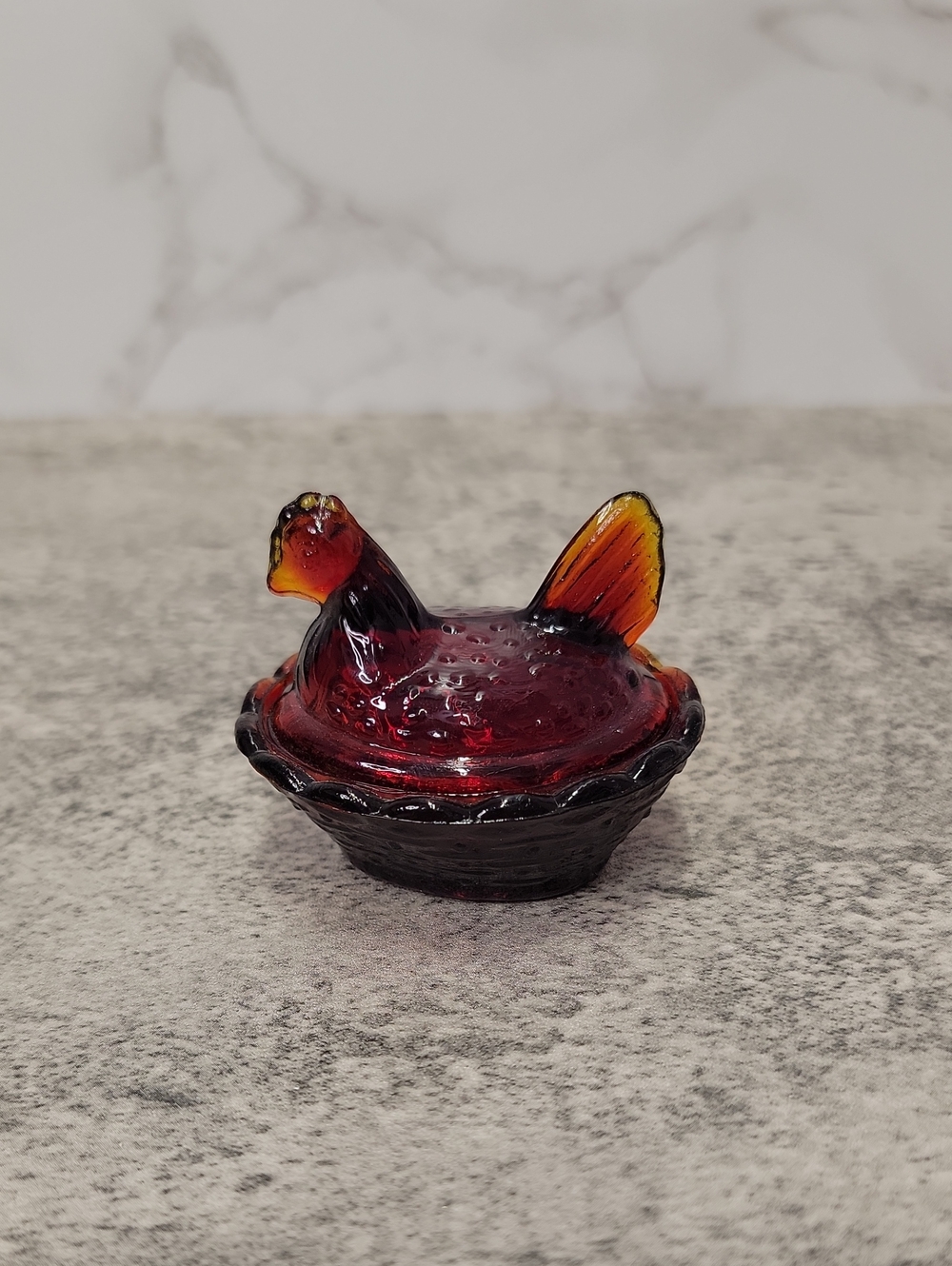 Mini Mania Red Glass Hen on a nest salt cellar UV REACTIVE